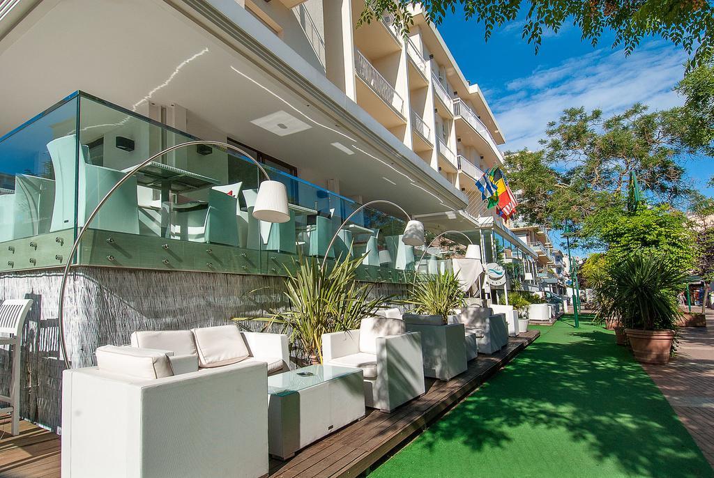 Lido Hotel 3*