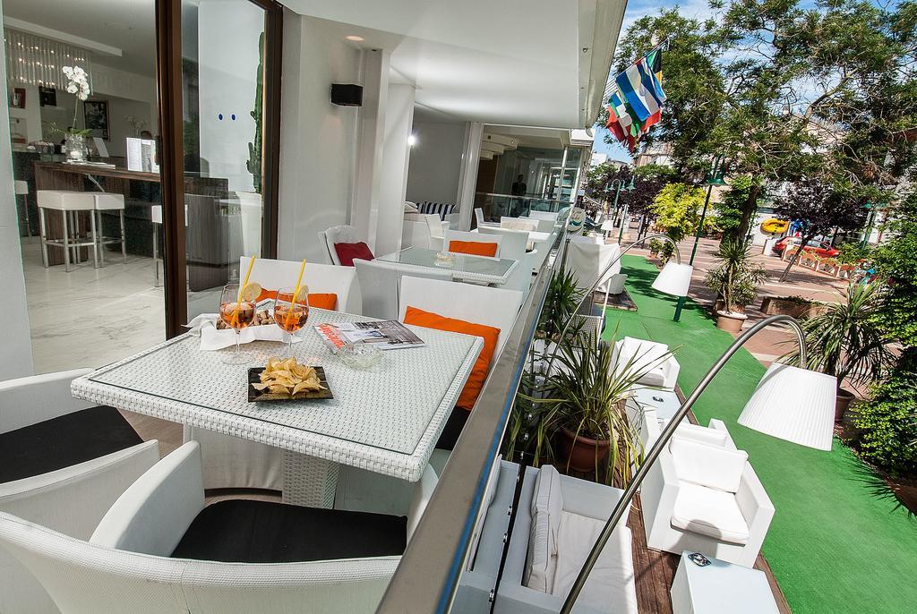 Lido Hotel 3*
